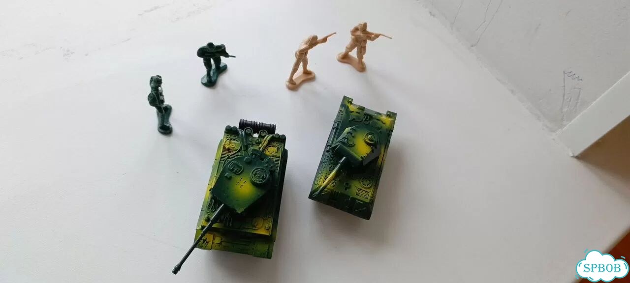 Игрушечный военный набор солдатиков фото 3