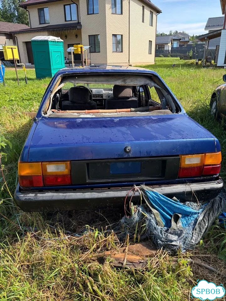 Audi 90 2.2 MT, 1985, битый, 159 146 км фото 5