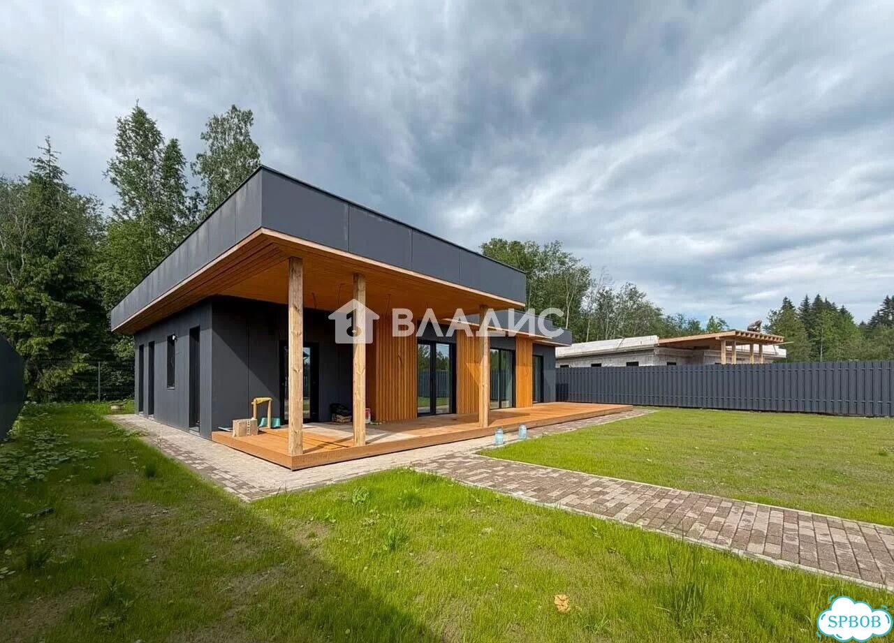 Коттедж 180 м² на участке 8 сот. фото 11