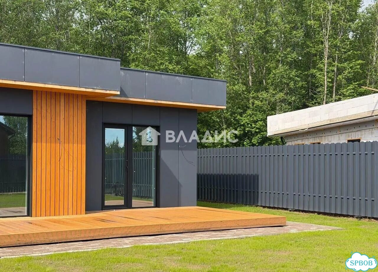 Коттедж 180 м² на участке 8 сот. фото 4