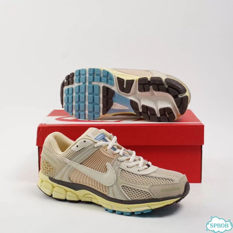 Nike Zoom Vomero 5 Beige White фото 1