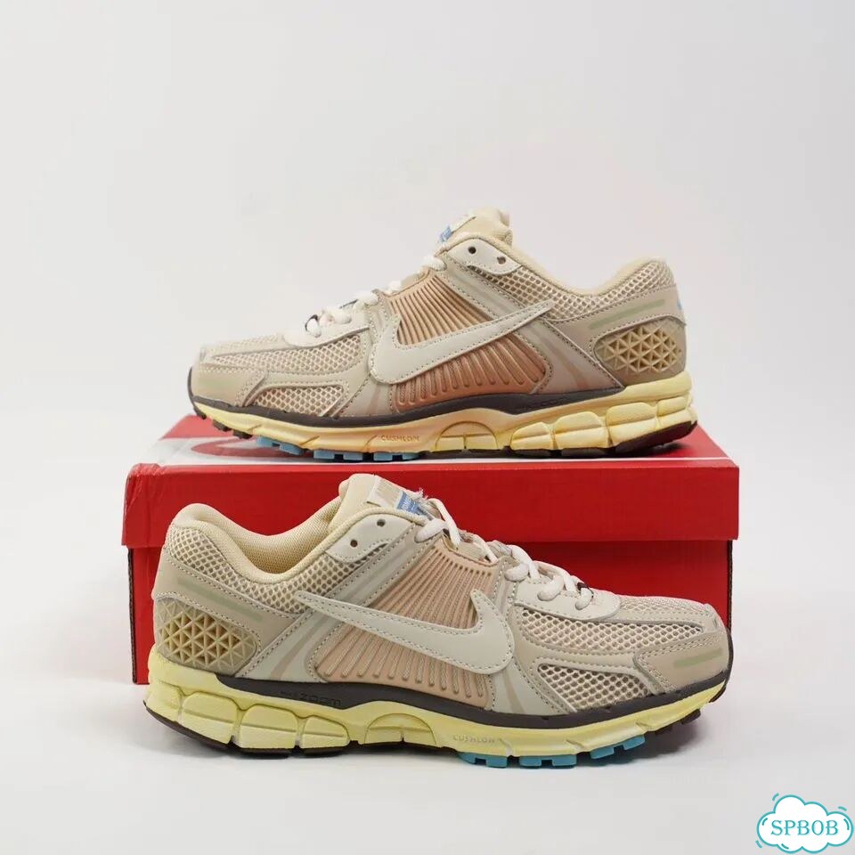 Nike Zoom Vomero 5 Beige White фото 6