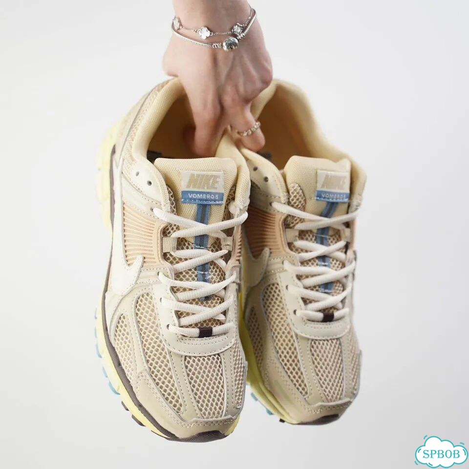 Nike Zoom Vomero 5 Beige White фото 8