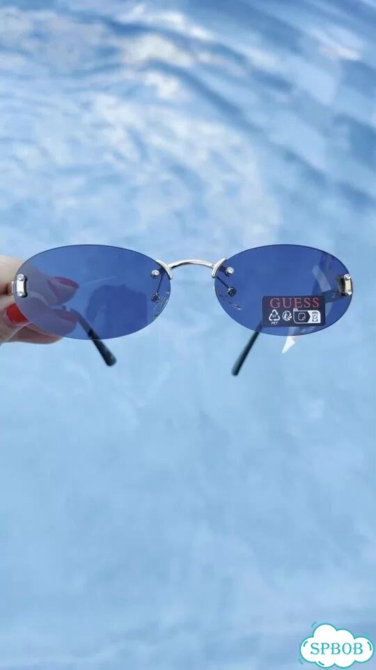 Guess оригинал новые солнцезащитные очки/ США фото 1