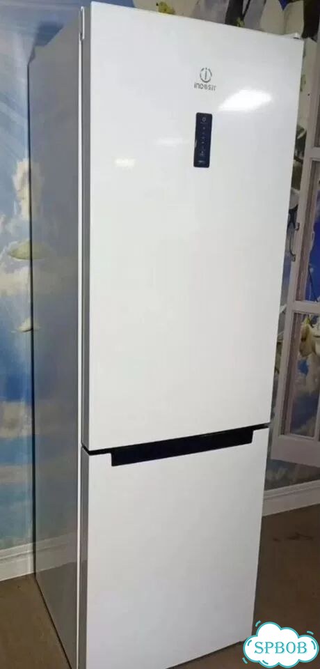 Холодильник отличный Indesit No frost привезу фото 2