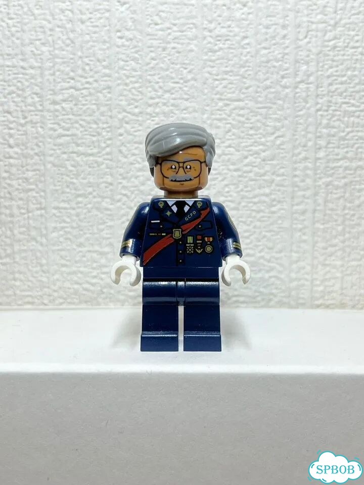 Минифигурка Lego DC sh0326 Комиссар Гордон фото 1