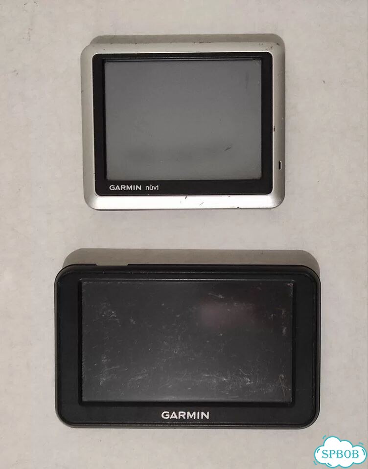 Два навигатора garmin под ремонт или на запчасти фото 1