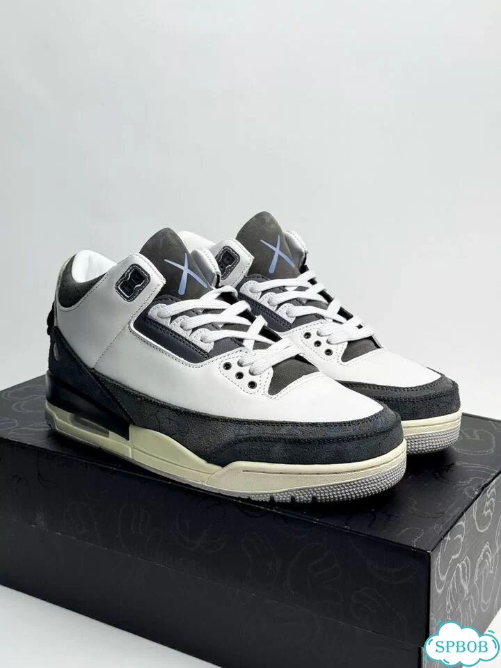 Nike Air Jordan 3 Retro Kaws Black White фото 2