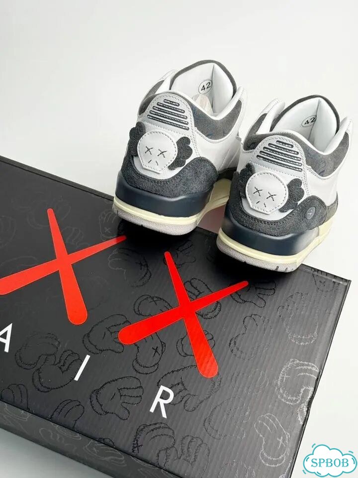 Nike Air Jordan 3 Retro Kaws Black White фото 5