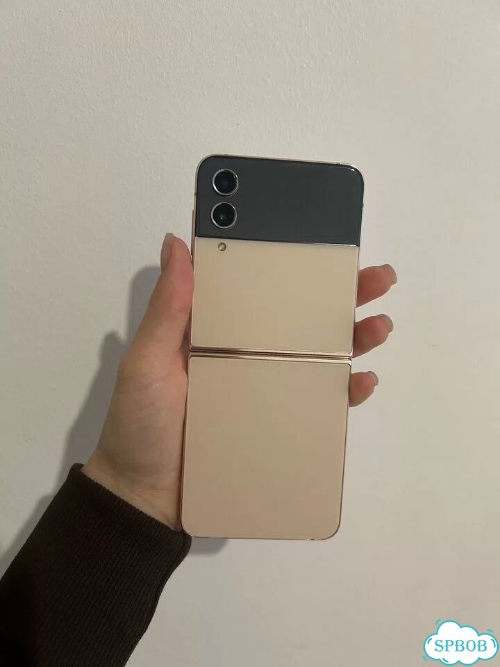 Samsung Galaxy Z Flip4, 8/256 ГБ, 1 SIM фото 1