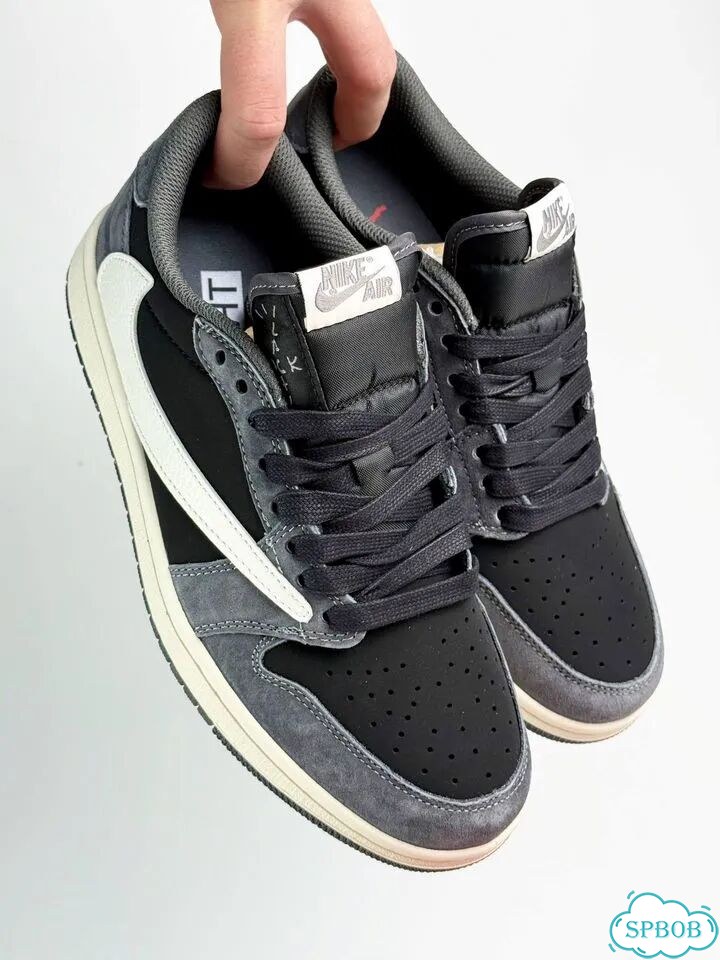 Nike Air Jordan 1 Low & Travis Scott Black Grey фото 1