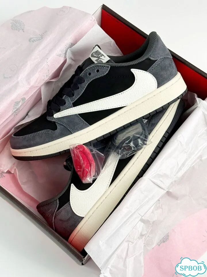 Nike Air Jordan 1 Low & Travis Scott Black Grey фото 3