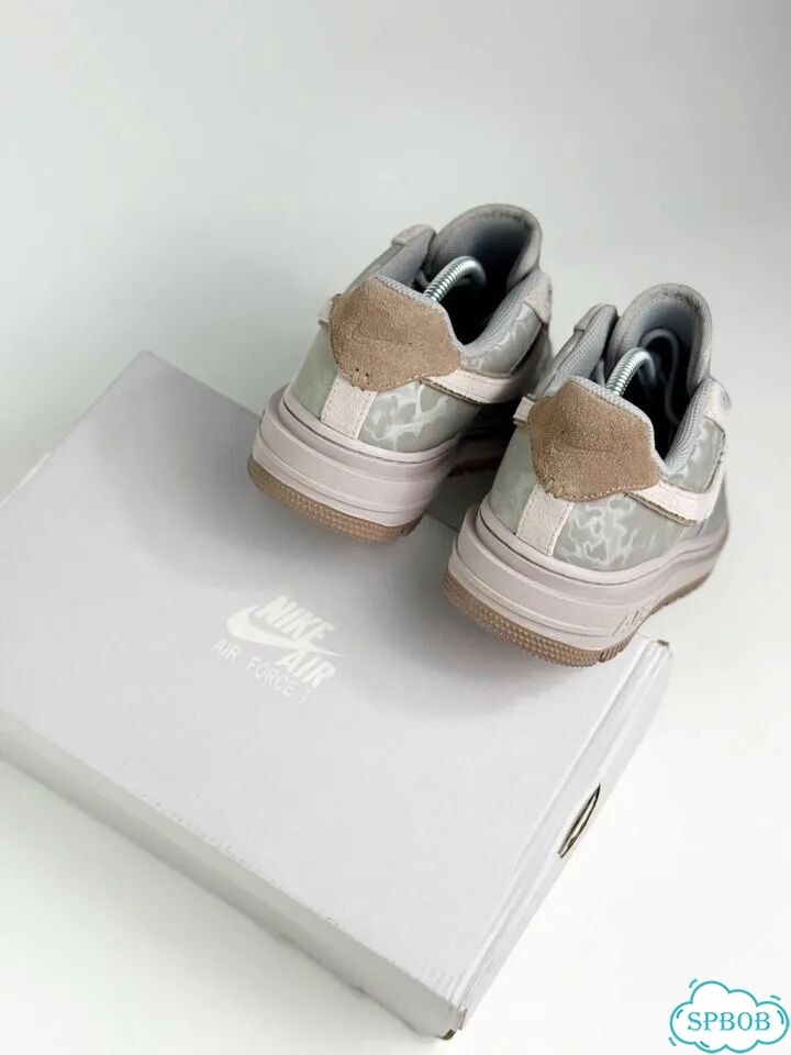 Nike Air Force 1 Lux Grey фото 1
