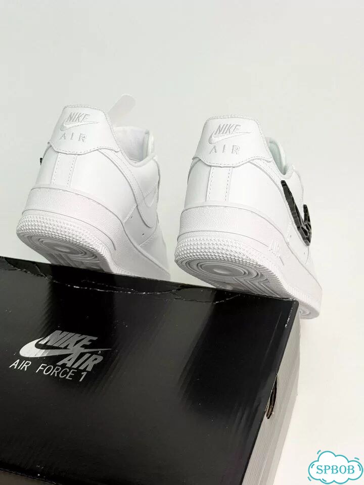 Nike Air Force 1 Low White Black фото 5