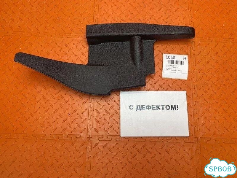Накладка крыла правая Kia Carnival YP D4HB 2018 фото 1