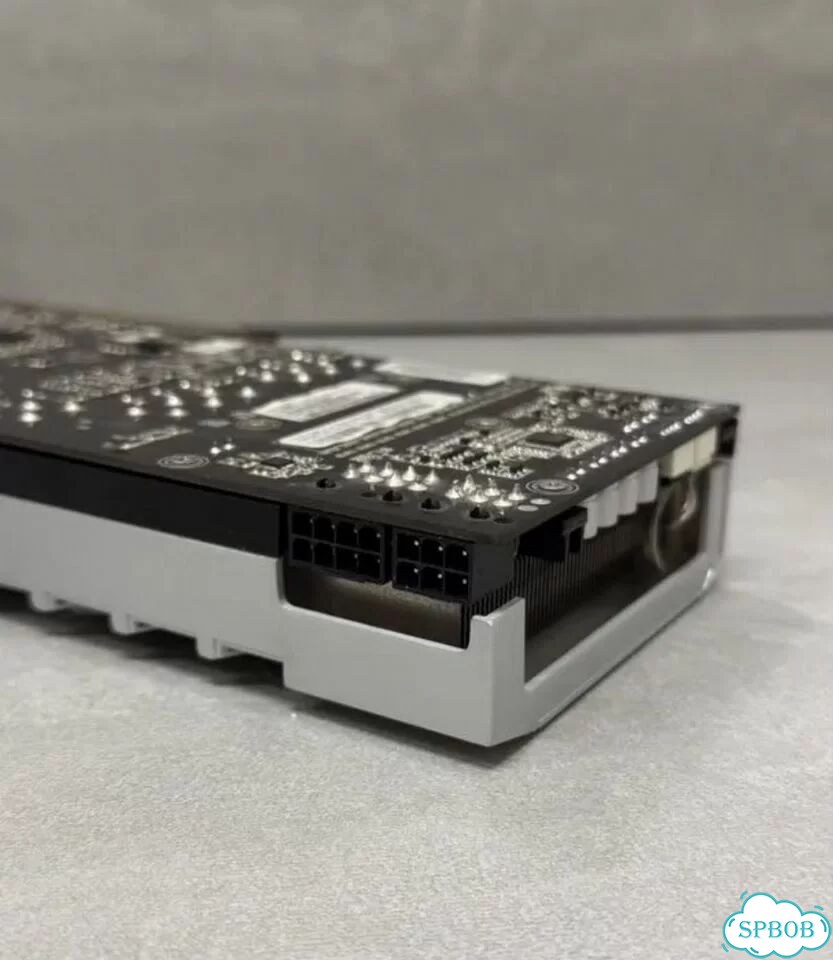 Видеокарта GTX 570 фото 3