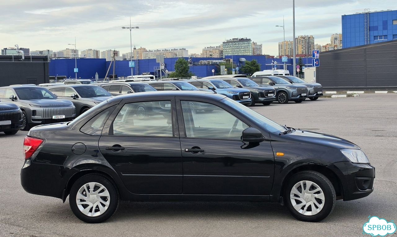 ВАЗ (LADA) Granta 1.6 MT, 2016, 114 000 км фото 9