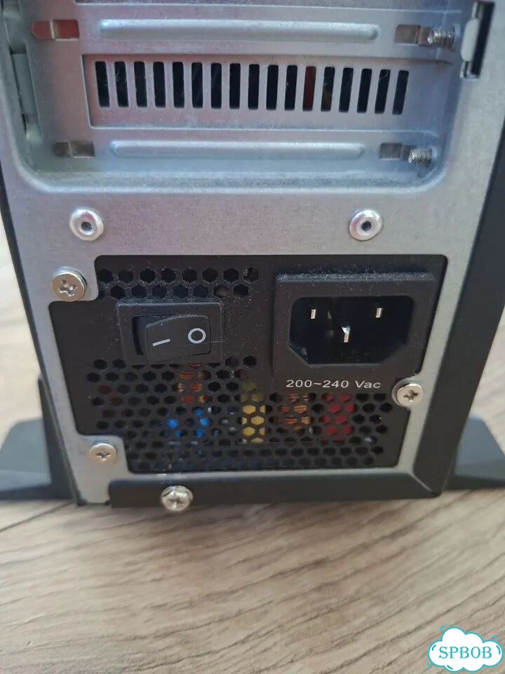 MSI игровой корпус Mini-Tower фото 2
