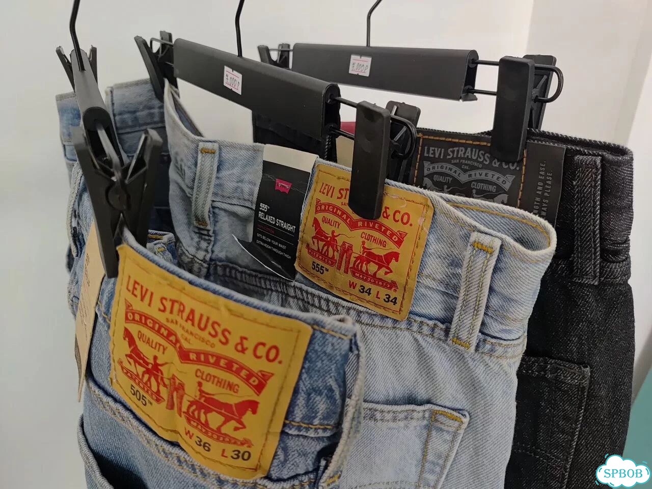 Джинсы levis фото 1