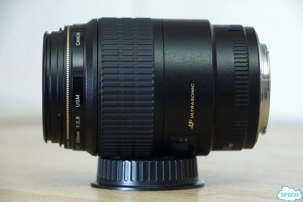 Canon EF 100mm f/2.8 Macro USM отличный фото 5