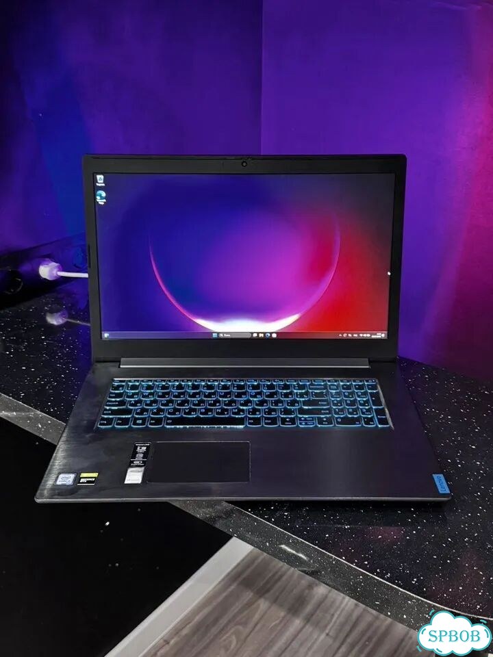 Игровой ноутбук 17.3 / i5 9300 / GTX 1650 фото 1