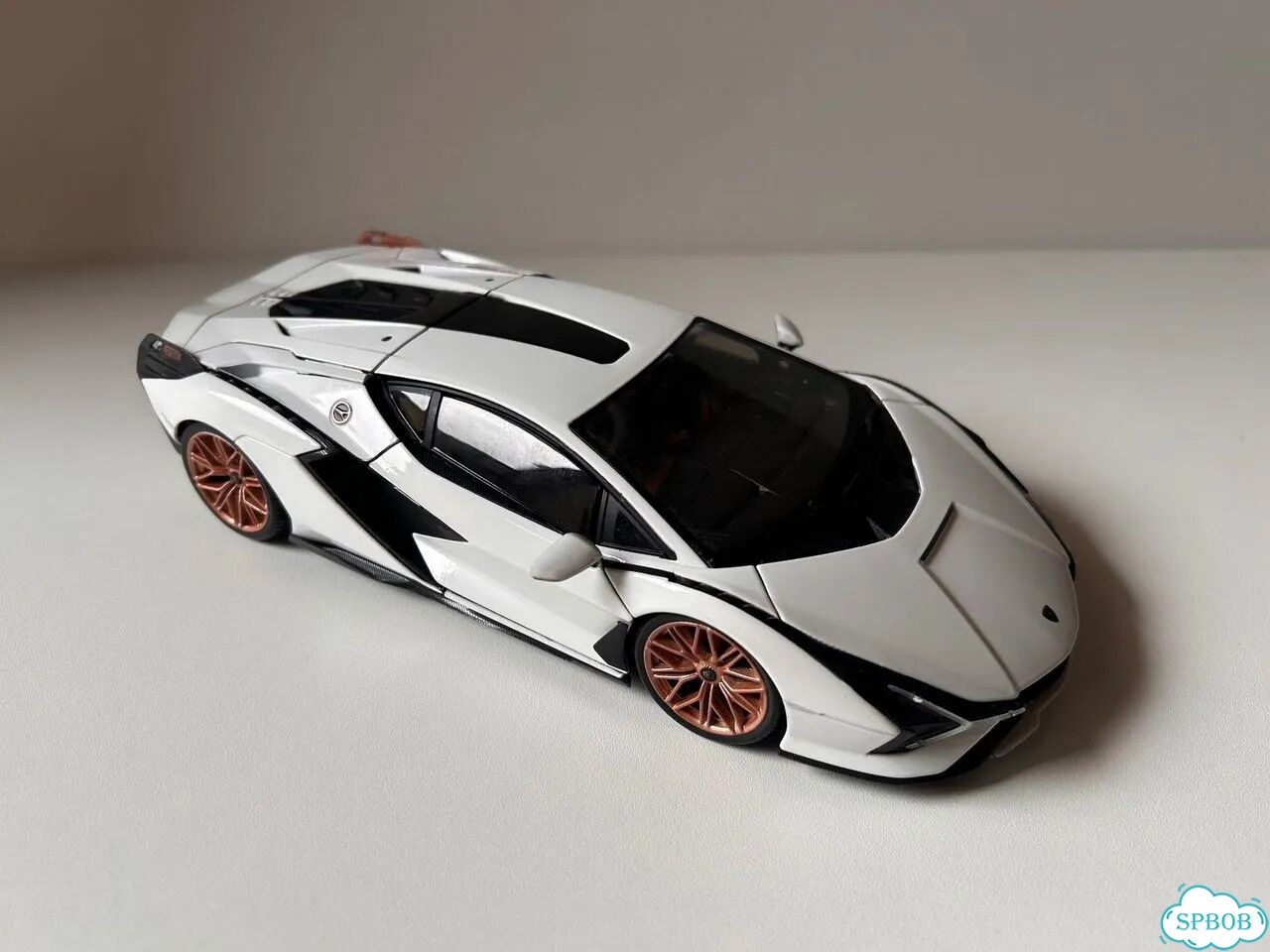 Lamborghini Sian Fkp37 1/18 фото 1