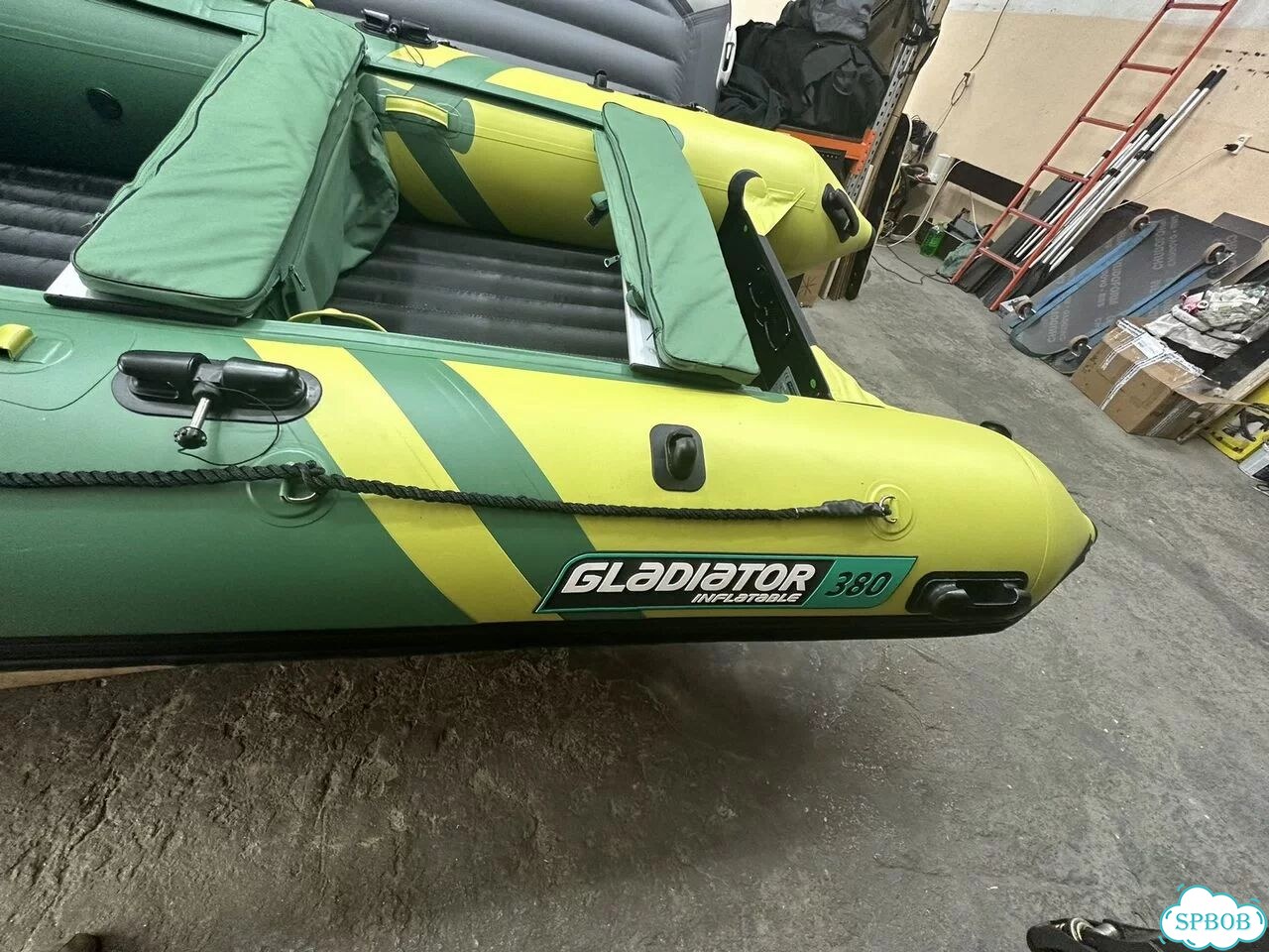 Моторная лодка Gladiator E380pro фото 4