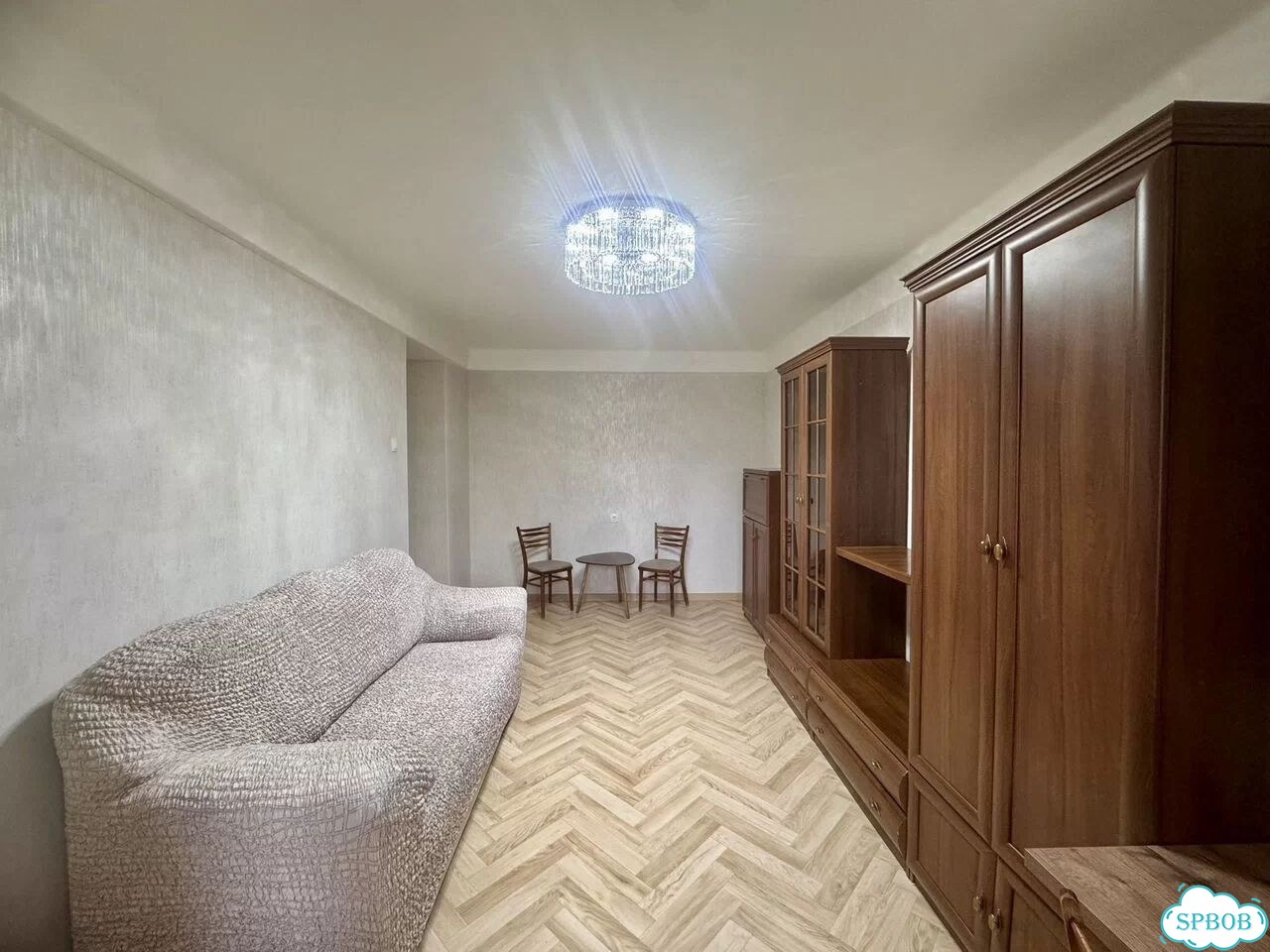 2-к. квартира, 42 м², 2/5 эт. фото 1
