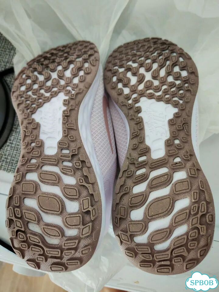 Кроссовки Nike W Revolution 6 Nn фото 3
