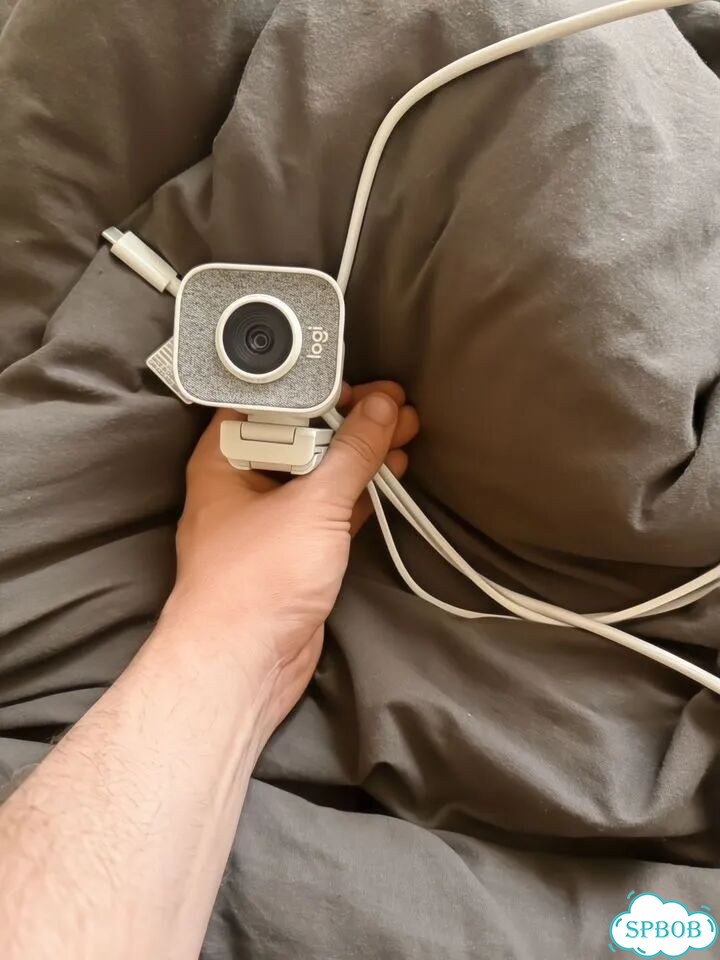 Веб камера logitech streamcam фото 1