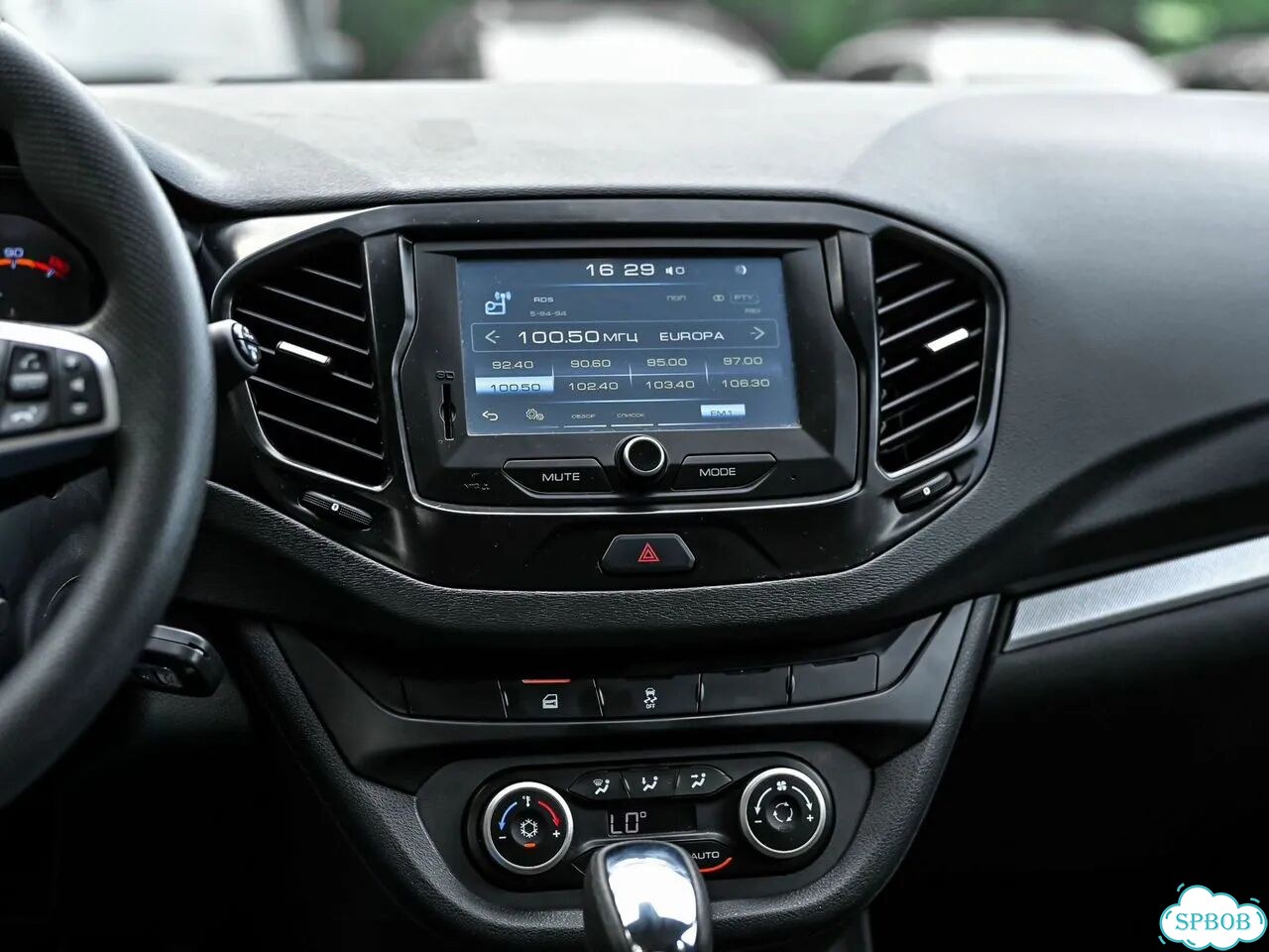 ВАЗ (LADA) Vesta 1.6 CVT, 2019, 28 429 км фото 7