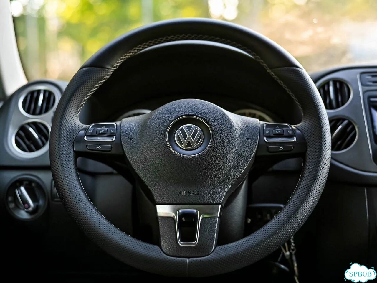 Volkswagen Tiguan 2.0 AT, 2011, 200 558 км фото 7