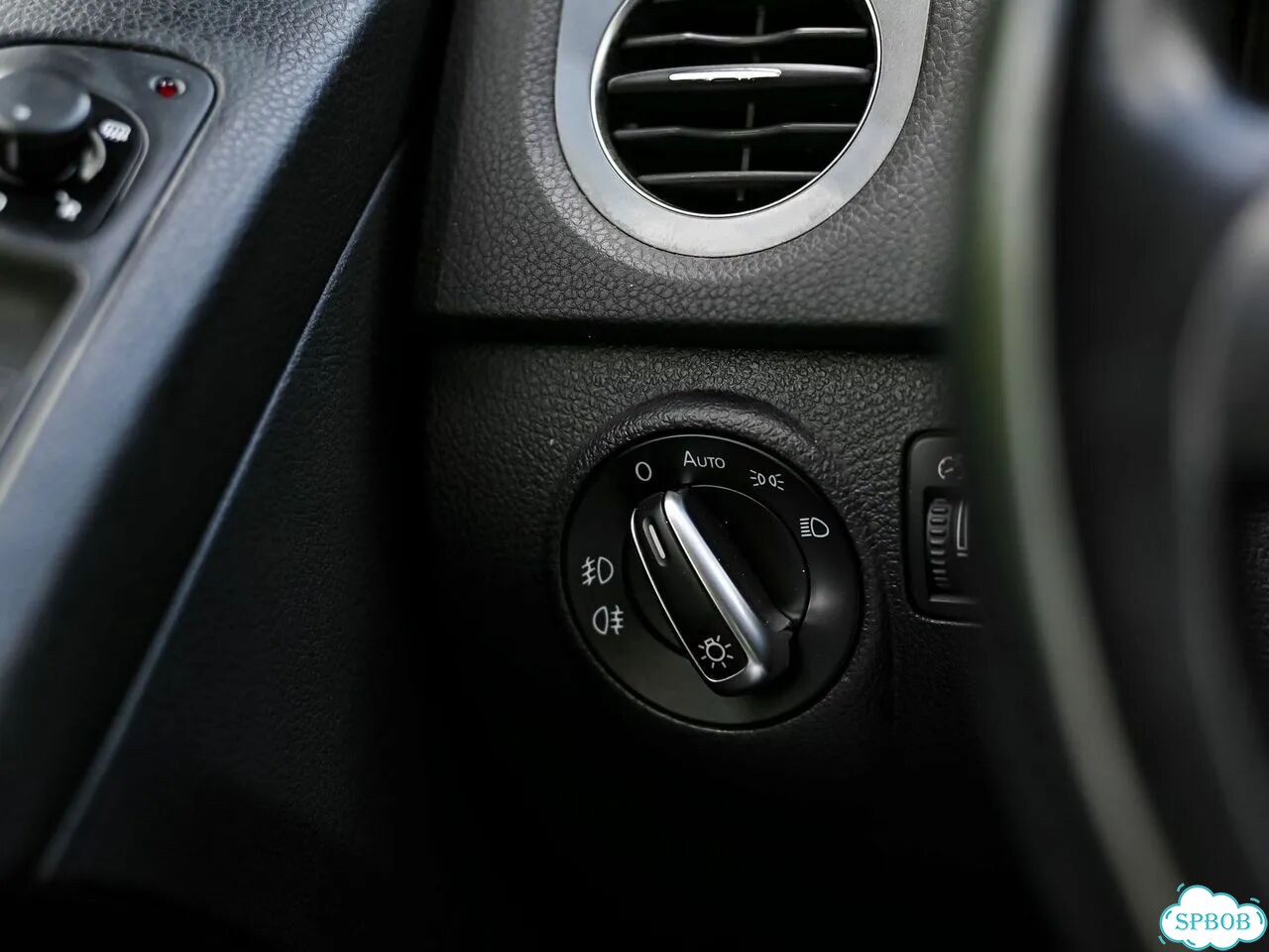 Volkswagen Tiguan 1.4 AMT, 2013, 180 045 км фото 10