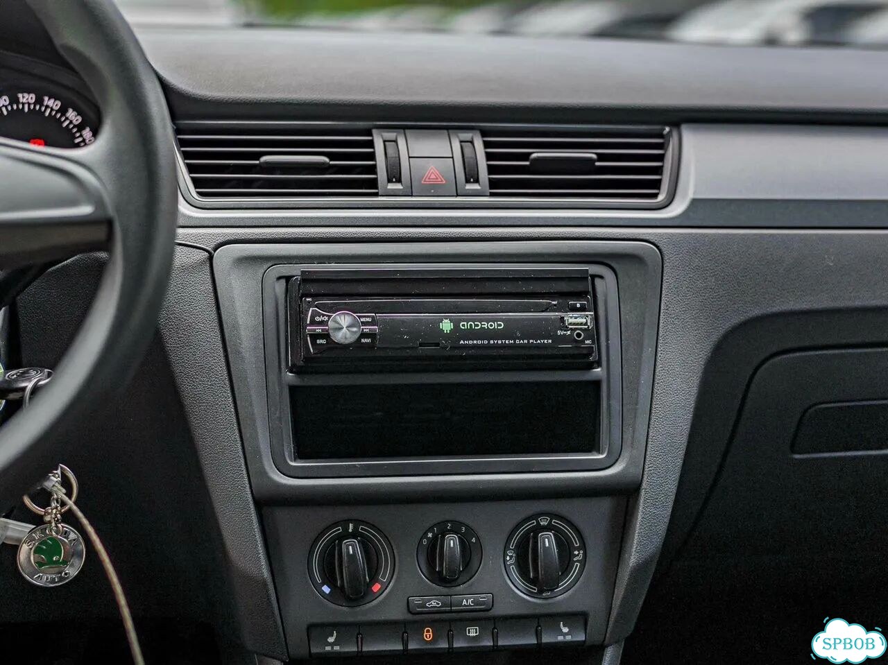 Skoda Rapid 1.6 MT, 2014, 106 741 км фото 7