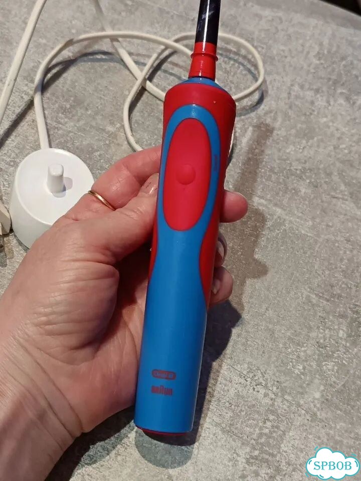 Электрическая Зубная щетка Braun Oral-B фото 5