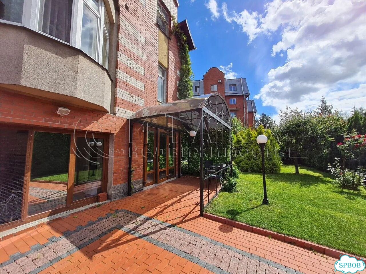 5-к. квартира, 162,4 м², 3/3 эт. фото 3