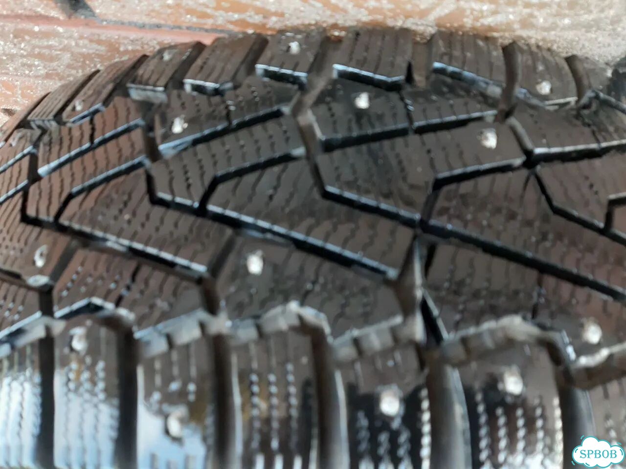 Pirelli Ice Zero 215/65 R16 102T фото 6