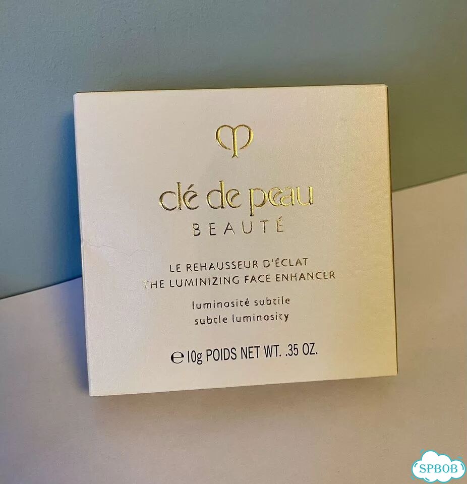 Моделирующая пудра для лица Cle de Peau фото 1