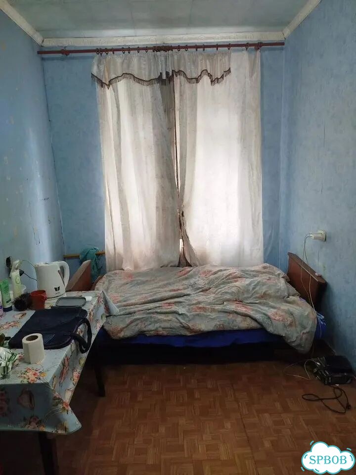 Комната в 4-к., 1/4 эт. фото 1