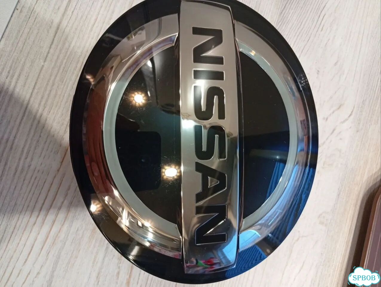 Эмблема Nissan фото 4