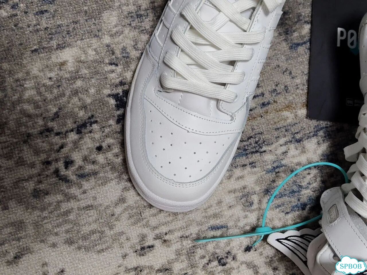 Кроссовки Jeremy Scott x Adidas Forum Wings белые фото 2