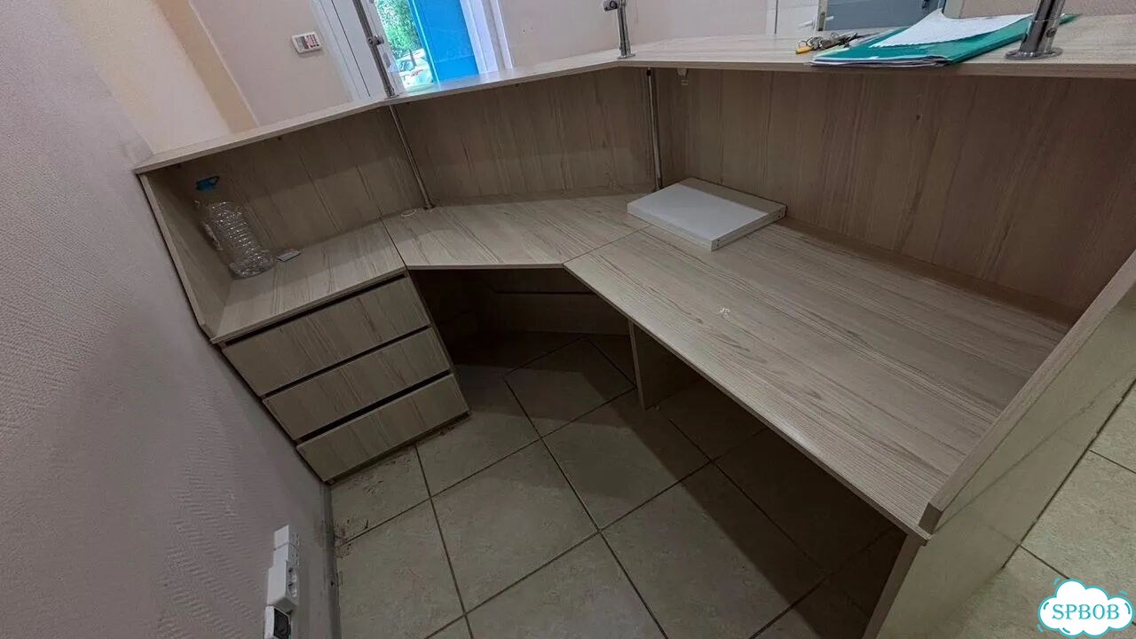 Ресепшн бу угловая фото 1