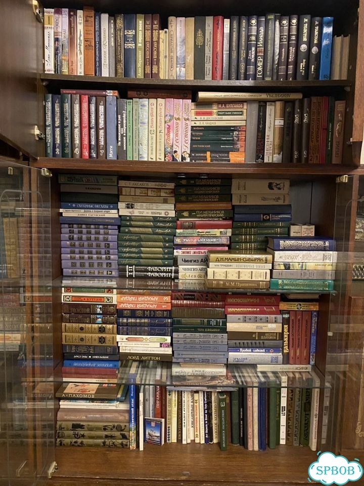 Книги (3 шкафа) фото 2