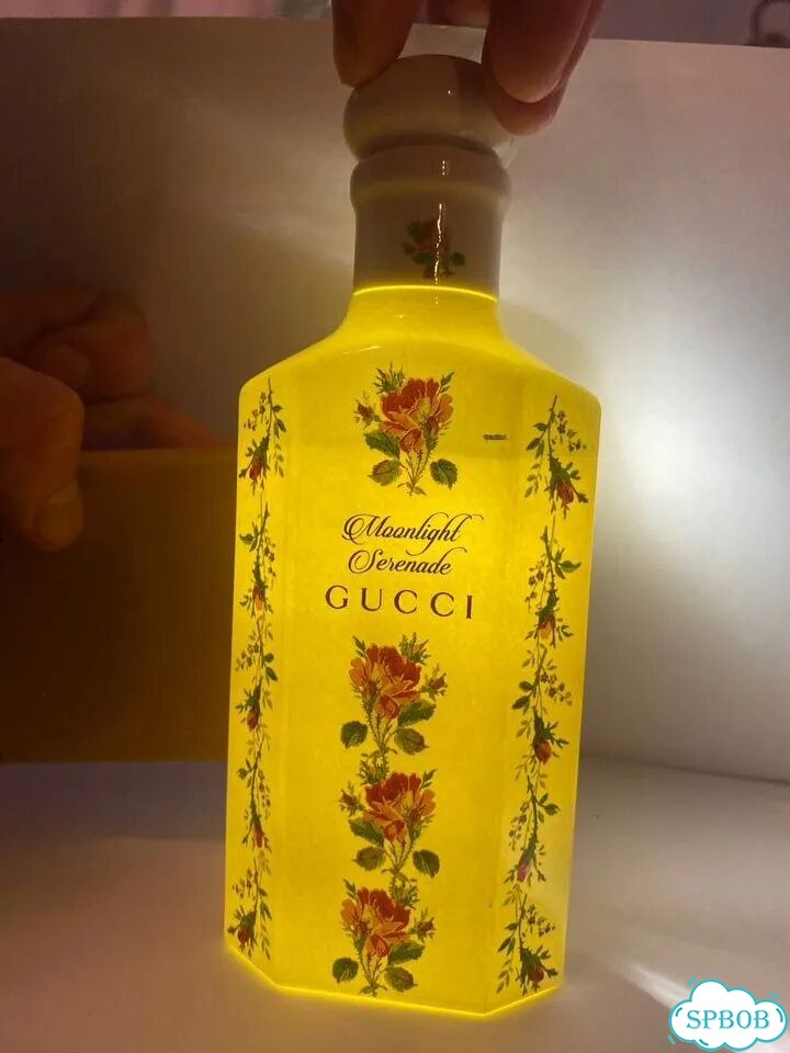Душистая вода Gucci Moonlight serenade фото 1