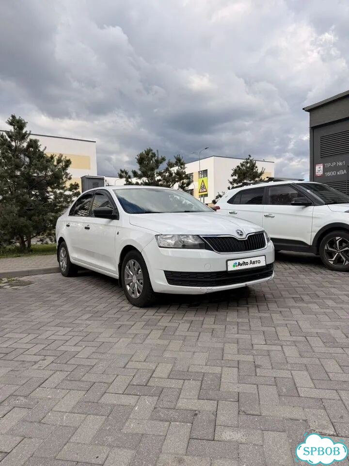 Skoda Rapid 1.6 AT, 2017, 220 000 км фото 1