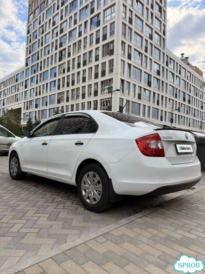 Skoda Rapid 1.6 AT, 2017, 220 000 км фото 5