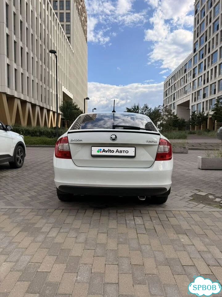 Skoda Rapid 1.6 AT, 2017, 220 000 км фото 6