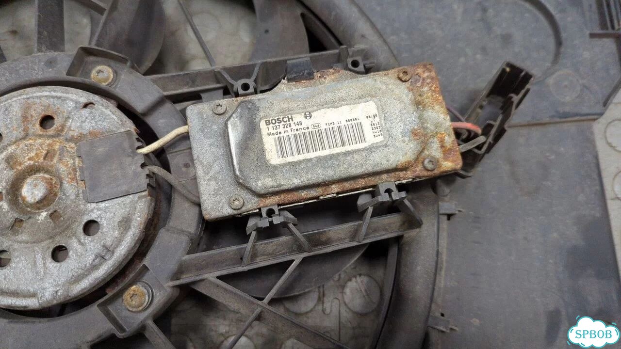 Вентилятор радиатора Ford Focus 2 фото 3