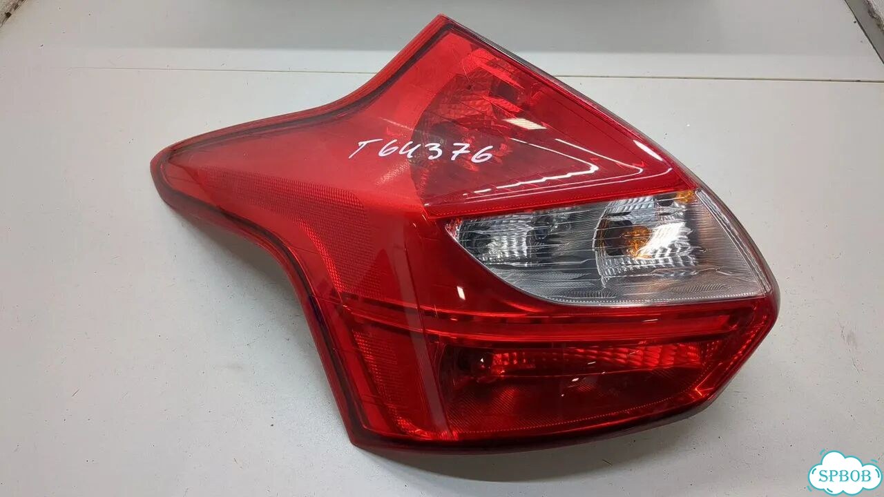 Фонарь (задний) левый Ford Focus 3 фото 1