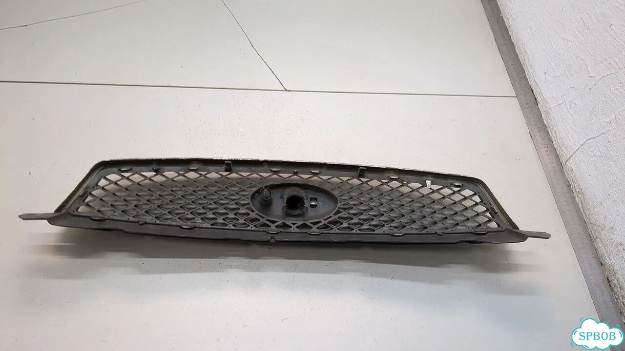 Решетка радиатора Ford Focus 2 фото 5